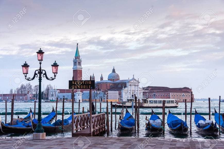 Place Riva degli Schiavoni