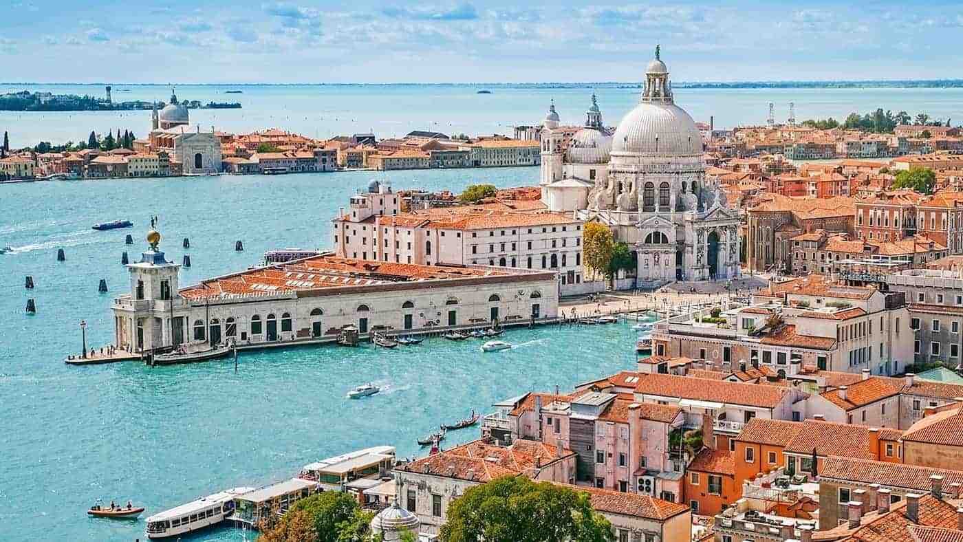 Place Punta della Dogana