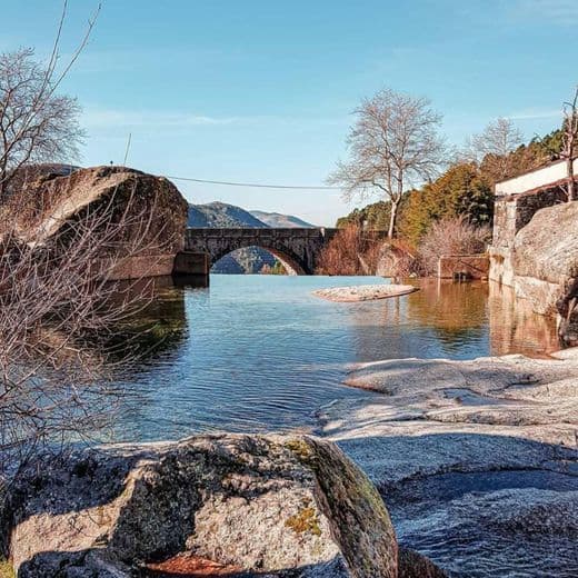 Lugar Praia Fluvial de Loriga