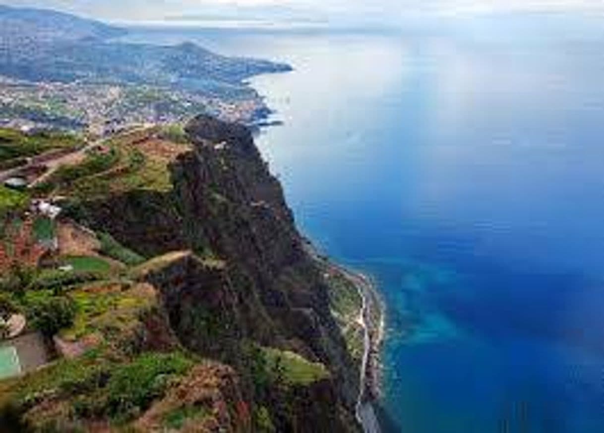 Place Cabo Girão