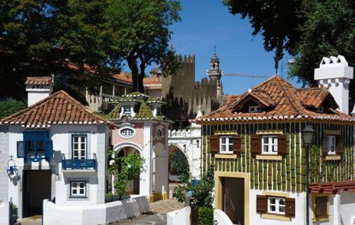 Place Portugal dos Pequenitos