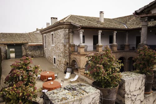 Place Casa Rural Palacio De Hoyuelos