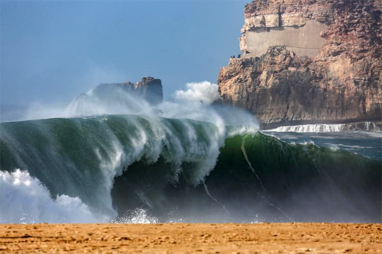 Place Praia da Nazaré