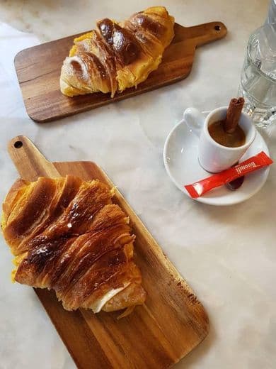 Restaurants O melhor croissant da minha rua