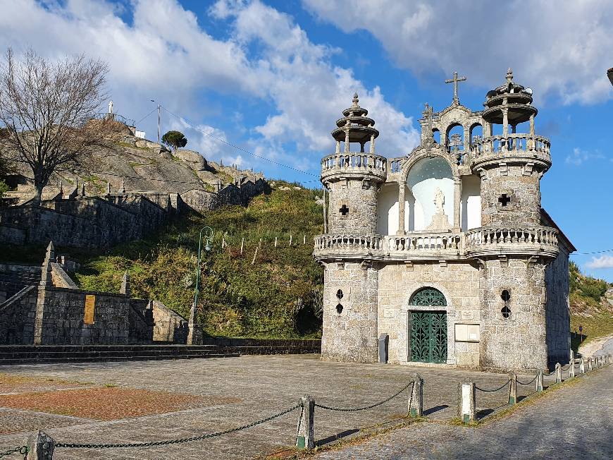 Lugar Igreja de Santo António de Mixões da Serra