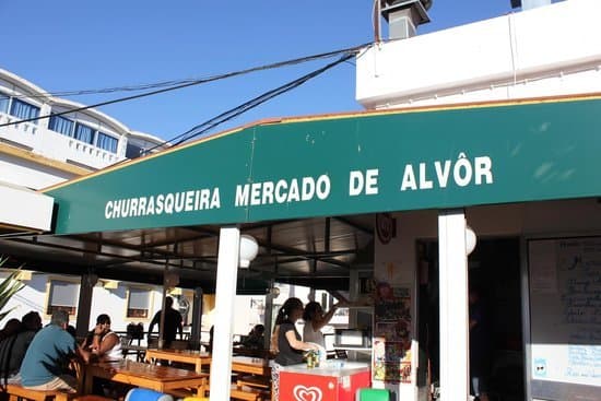 Restaurants Churrasqueira Mercado de Alvôr