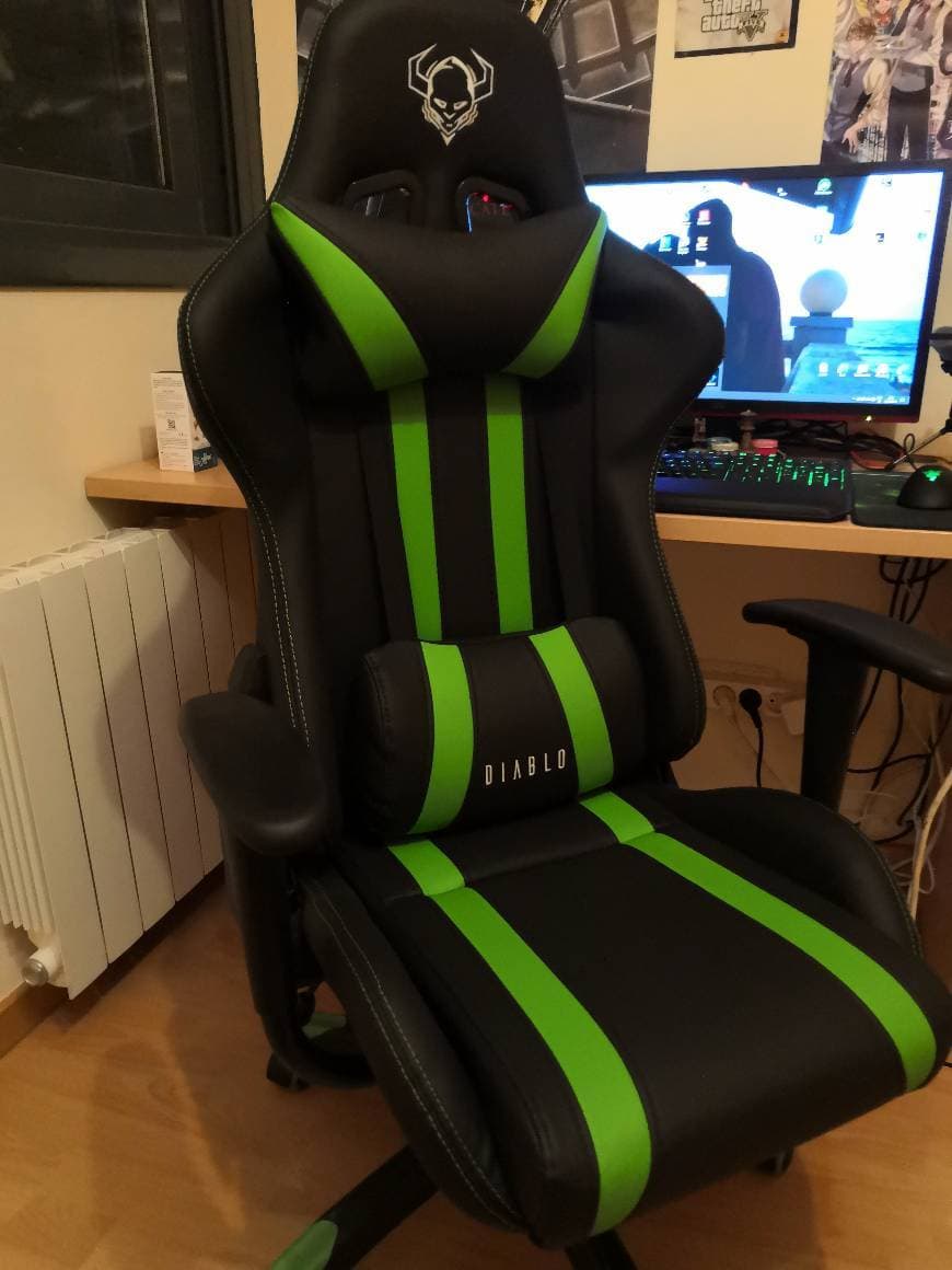 Elemento de la categoría hogar Diablo X-One Gaming Silla de Oficina Diseño Ergonomico Mecanismo de Inclinación Cojin