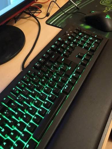 Electrónica Razer Ornata Chroma - Teclado gaming con membrana mecánica