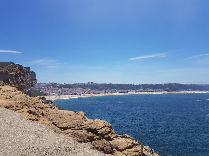 Lugar Nazare Beach