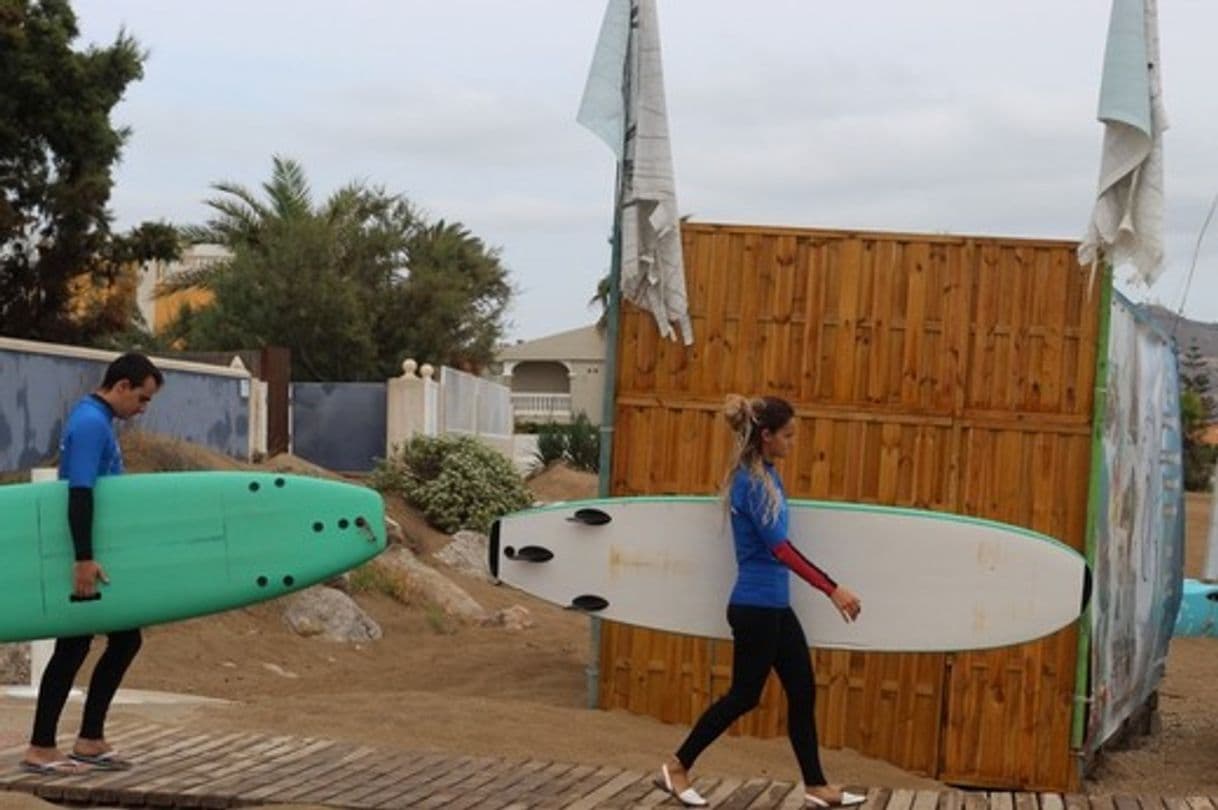 Lugar Escuela surf Valencia Posidonia