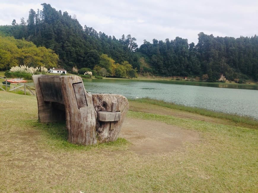 Place Furnas Lake