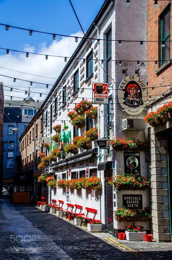 Place Donegall Square North