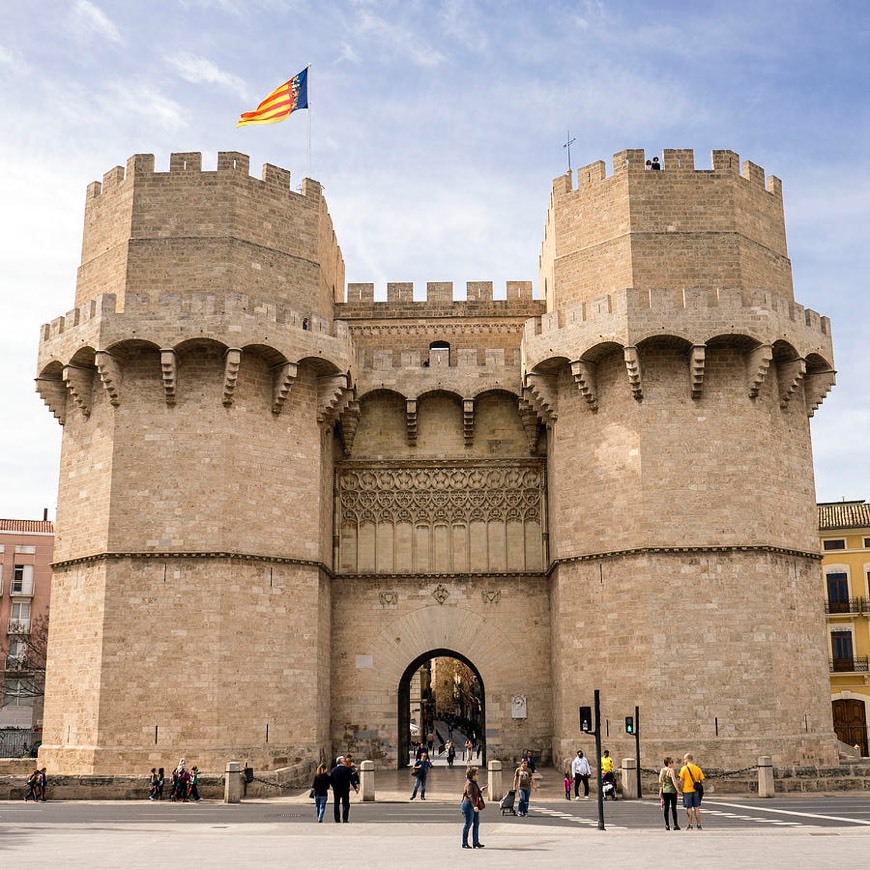 Place Torres de Quart