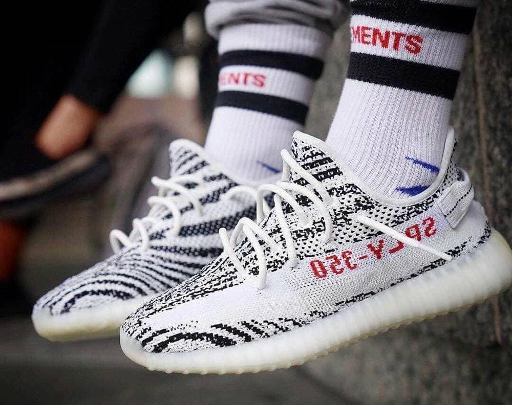 Moda Adidas Yeezy Boost 350 V2 Zebra