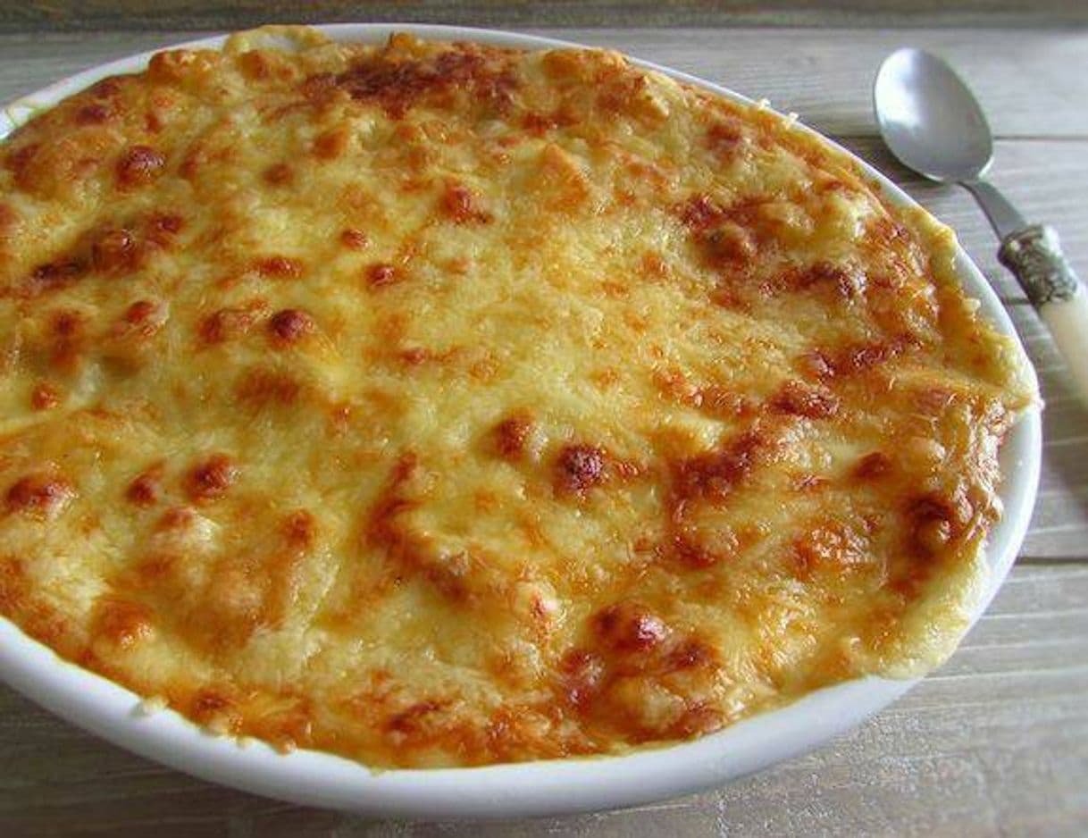 Fashion Massa com atum gratinado