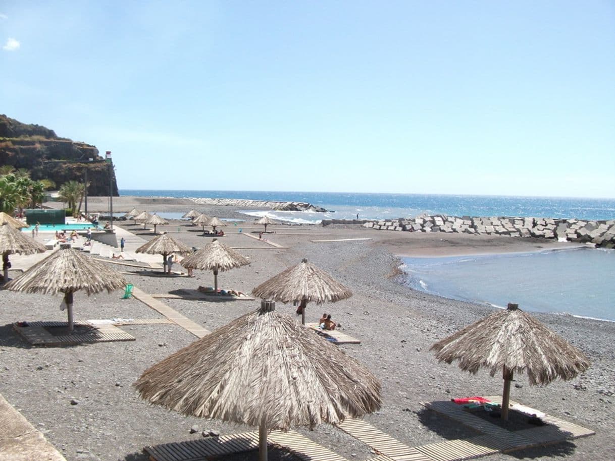 Lugar Praia da Ribeira Brava, Madeira, Portugal