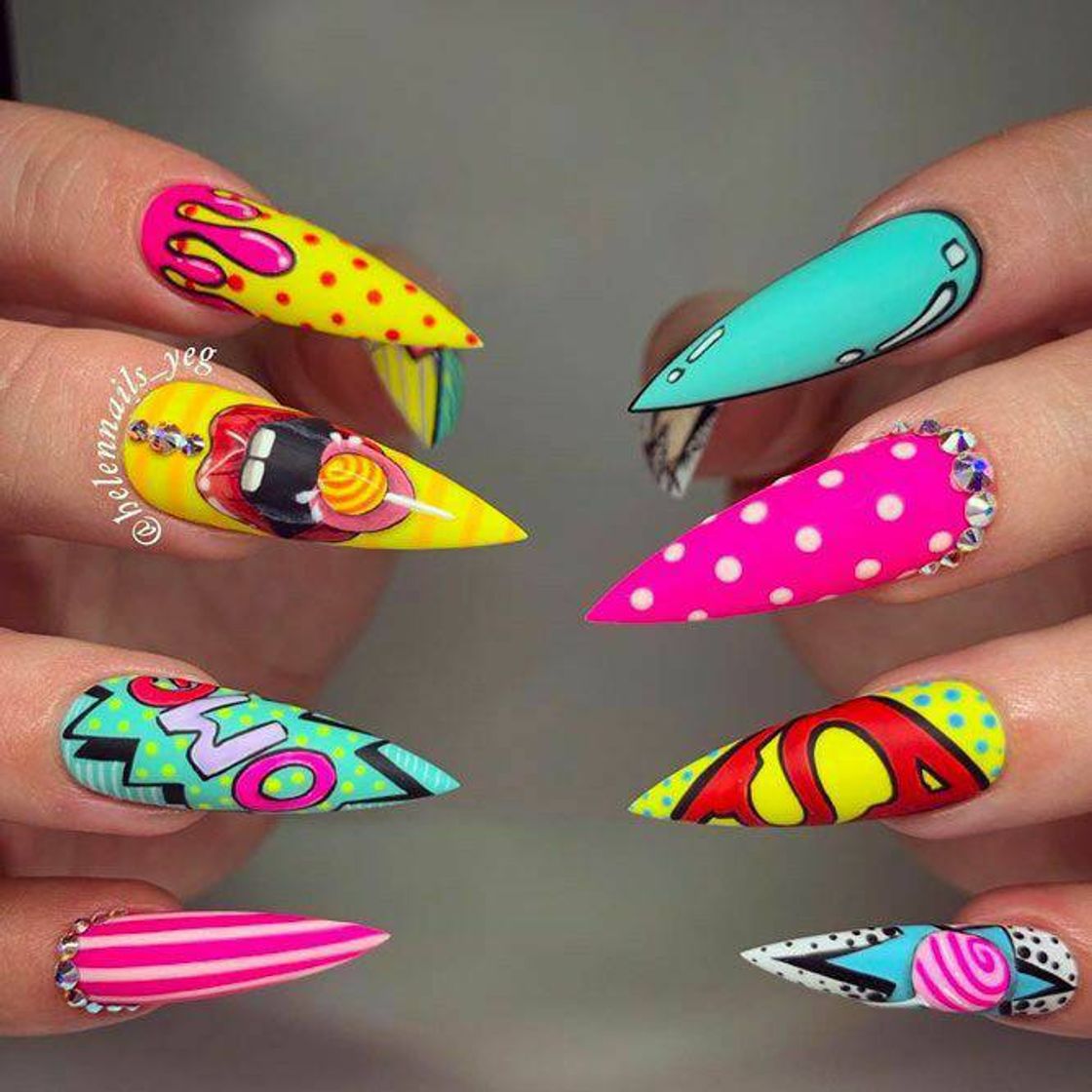 Moda Nails