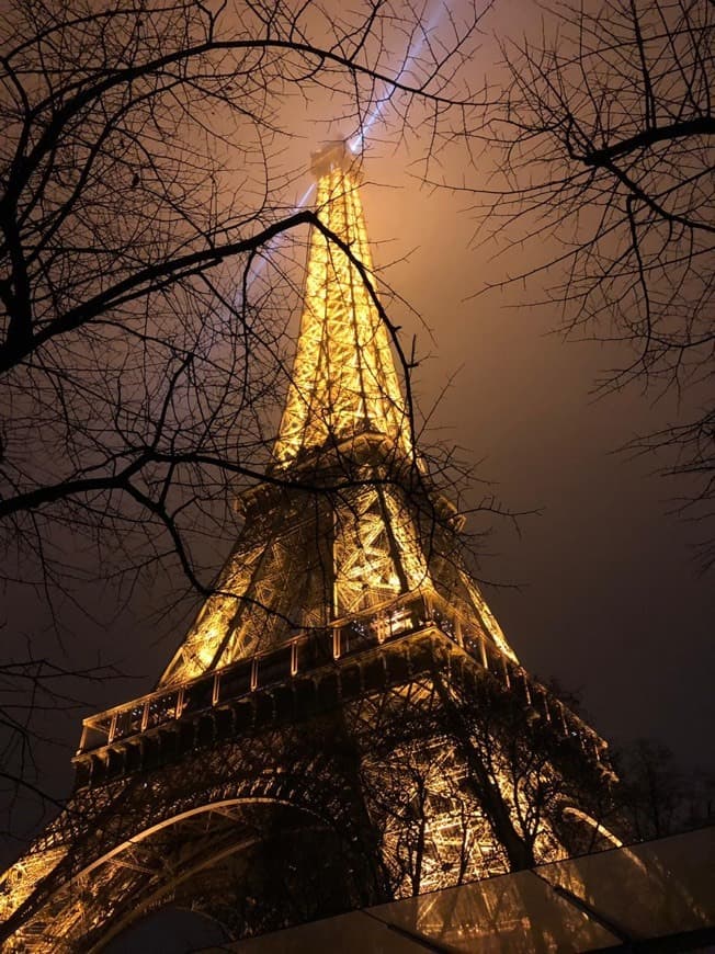 Place Torre Eiffel