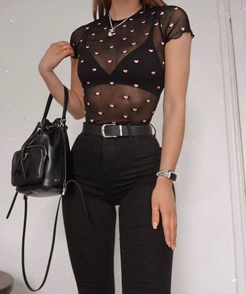 Moda Black outfit inspo 