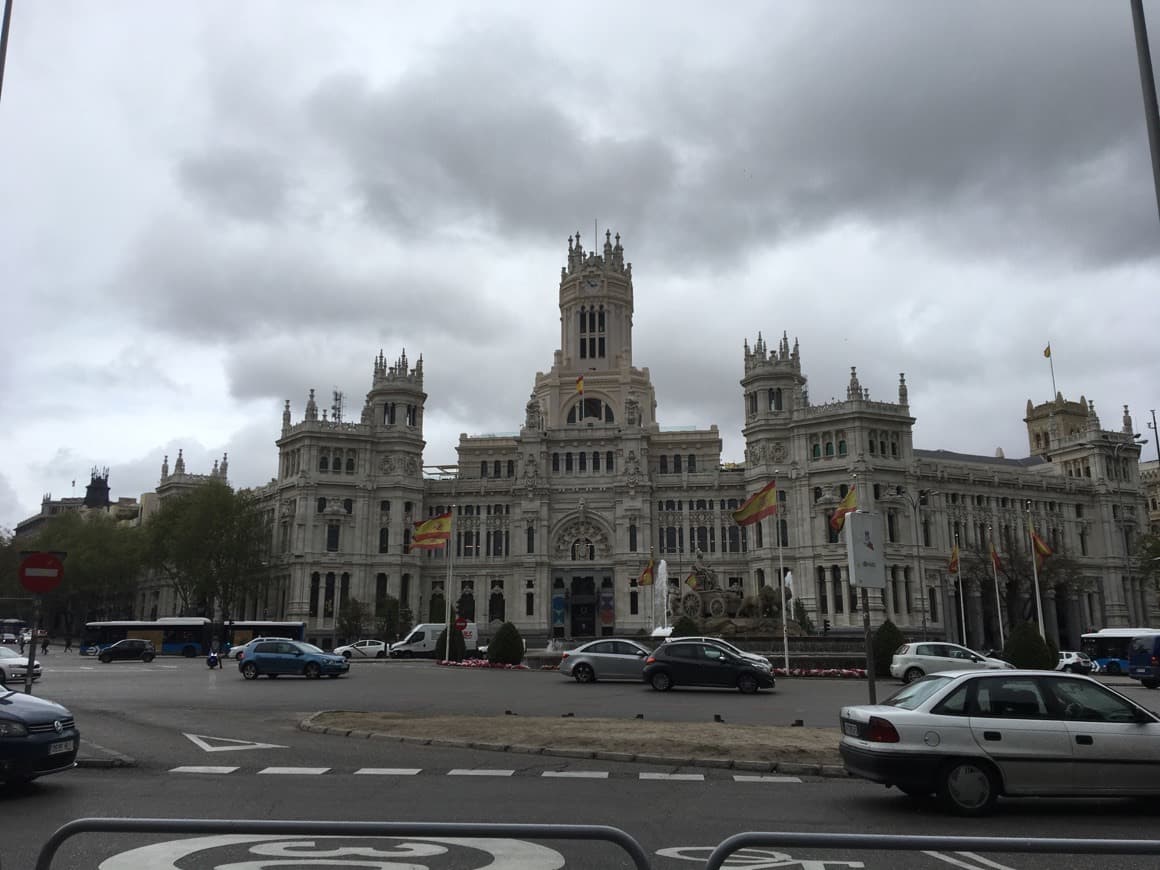 Place Plaza de Cibeles