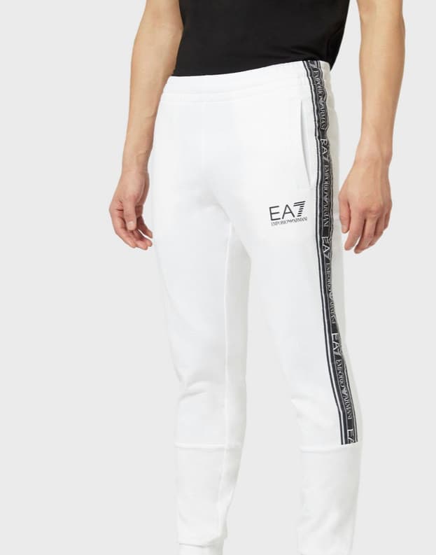 Fashion EA7
Fleece trousers
