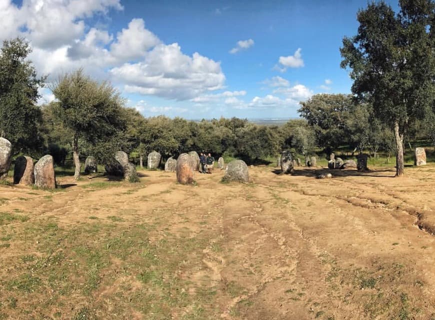 Lugar Crómlech de los Almendros