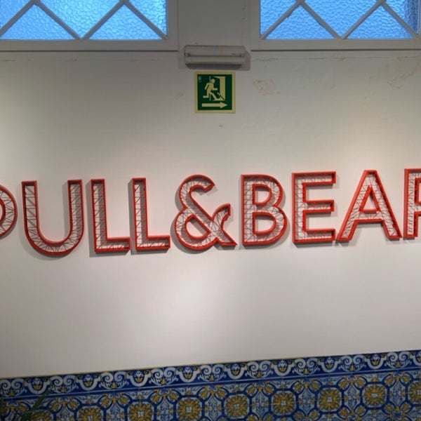 Place Pull&Bear