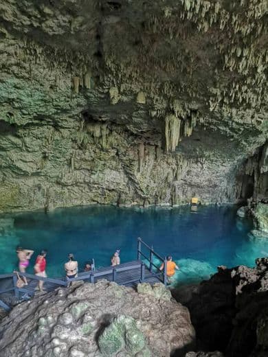 Lugar Cueva de Saturno