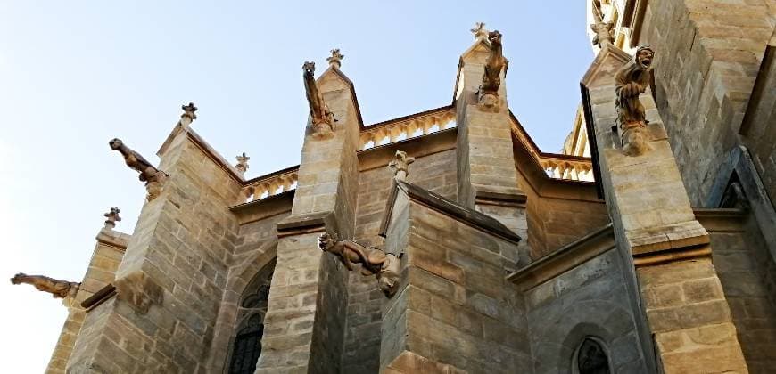 Place Catedral de San Miguel de Carcassonne