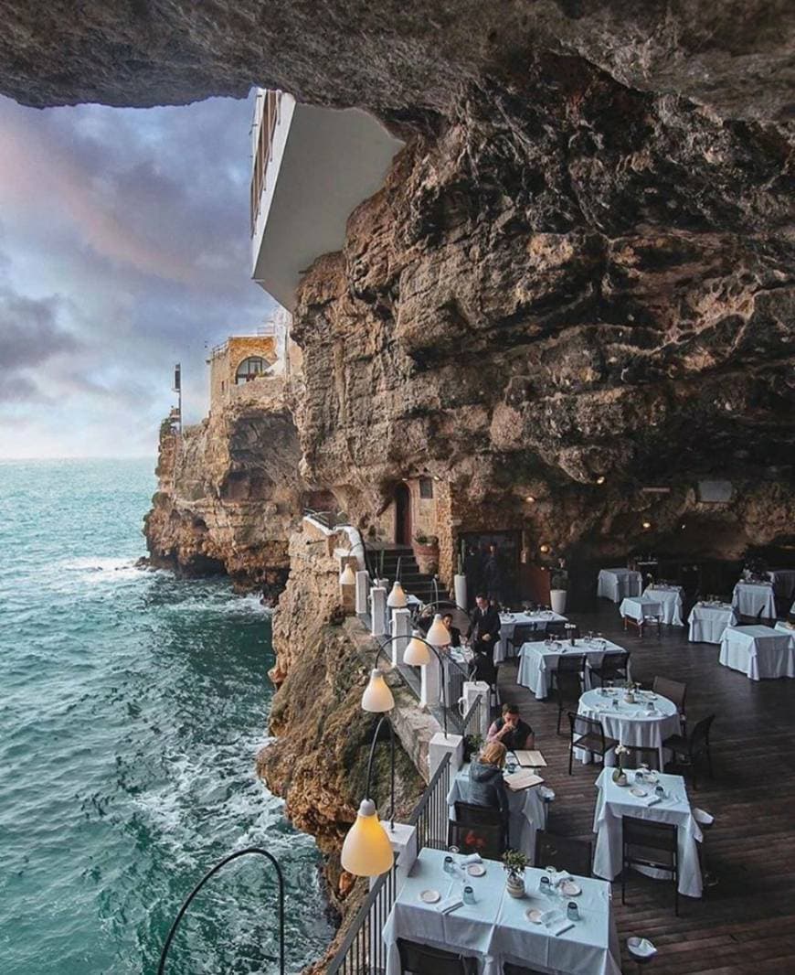 Restaurants Grotta Palazzese