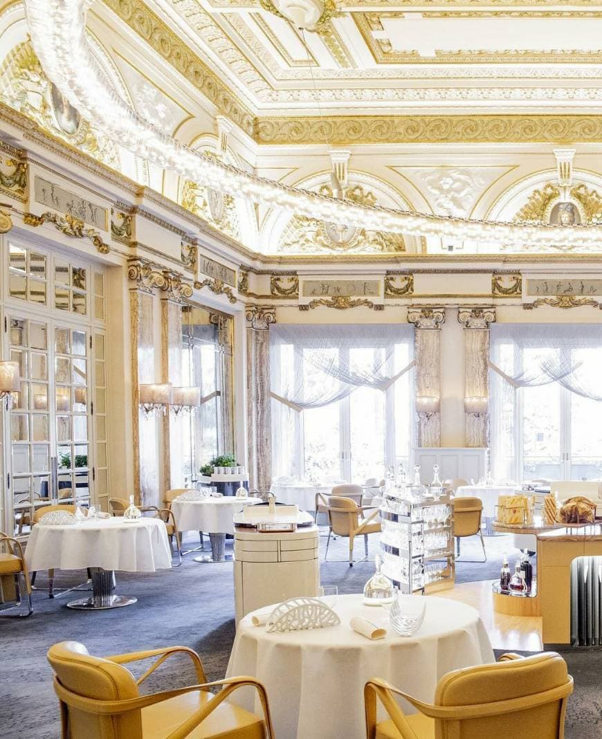 Restaurants Le Louis XV