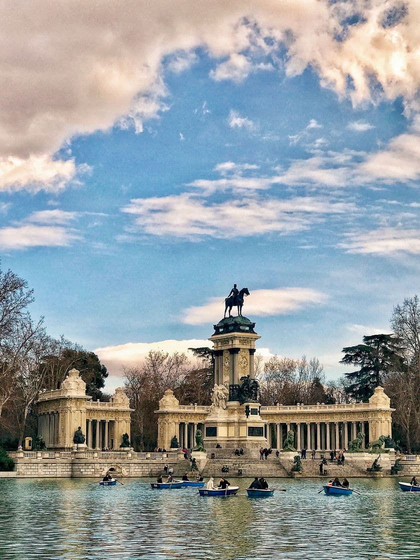 Place El Retiro Madrid