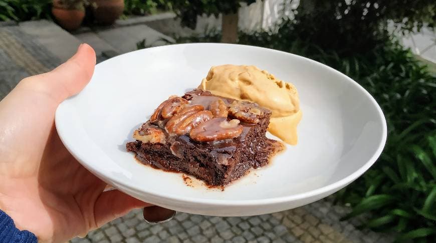 Fashion Brownies com nozes pecan caramelizadas