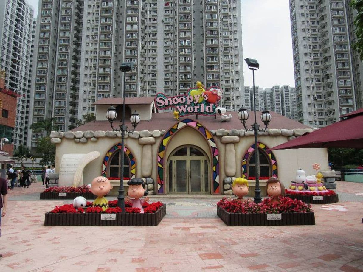 Place Snoopy's World