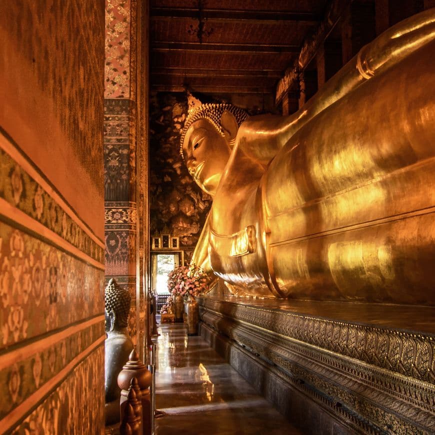 Place Wat Pho (Reclining Budha Statue)