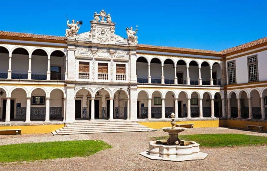 Lugar Universidad de Évora