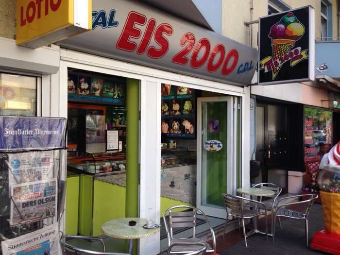 Place Eis 2000