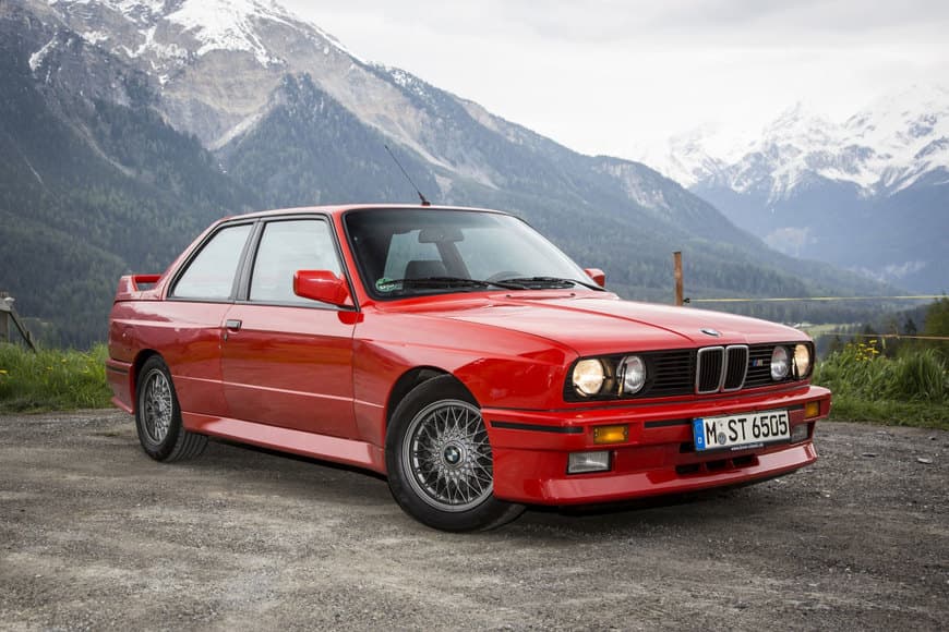 Fashion BMW M3 E30: the M essence