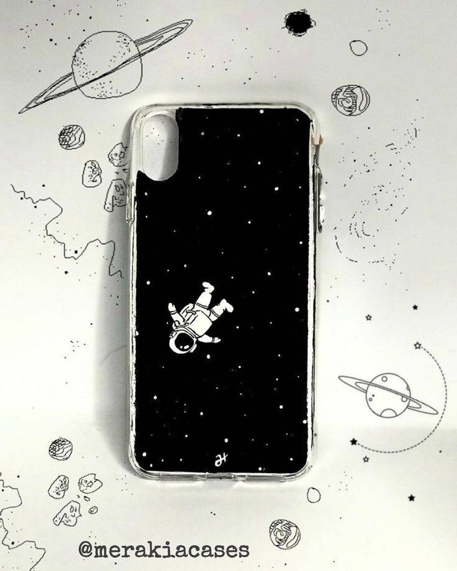 Moda Case astronauta