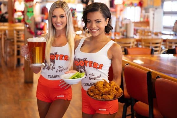 Restaurants Hooters