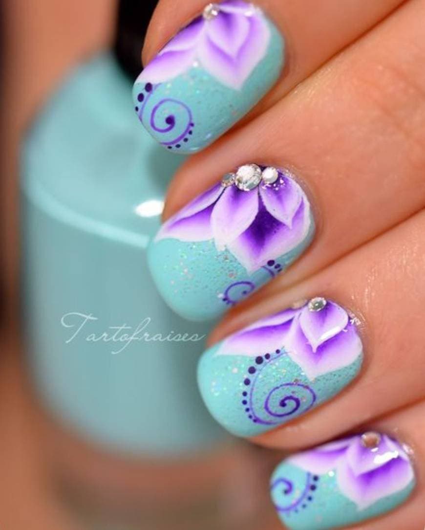 Fashion Pinterest// rocheleeee | Unhas decoradas, Unhas pretas, Unhas