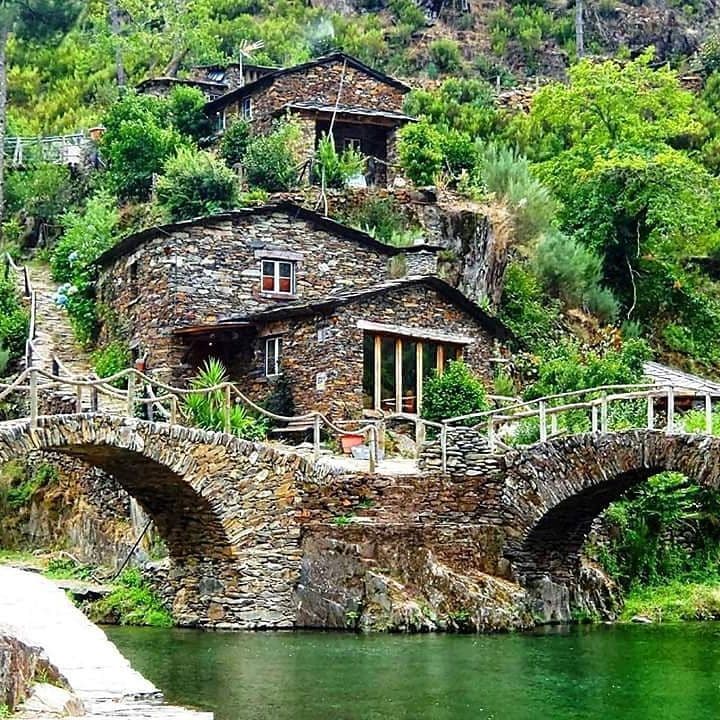 Place Praia Fluvial De Foz D'Égua