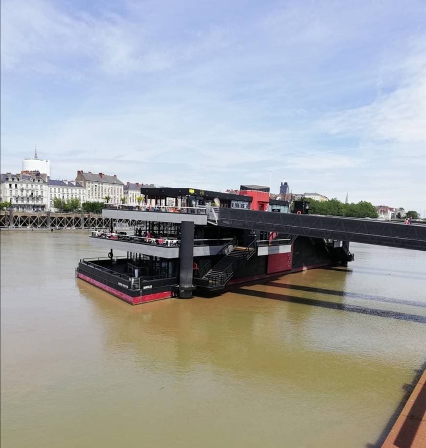 Place Esplanade des Traceurs de coques