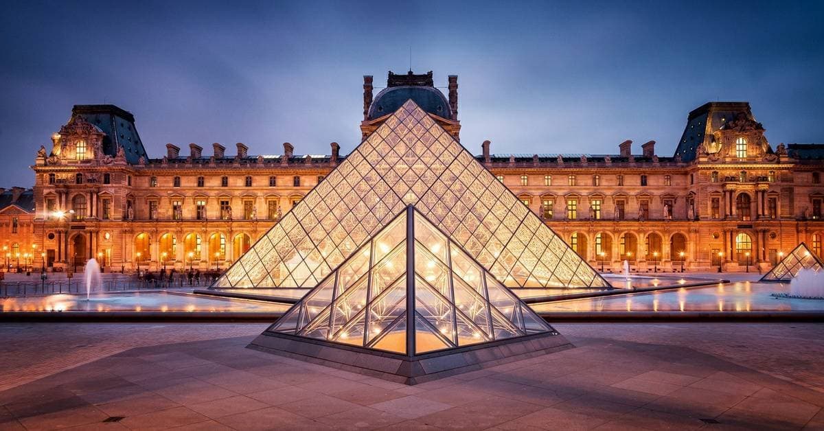 Place Museo del Louvre