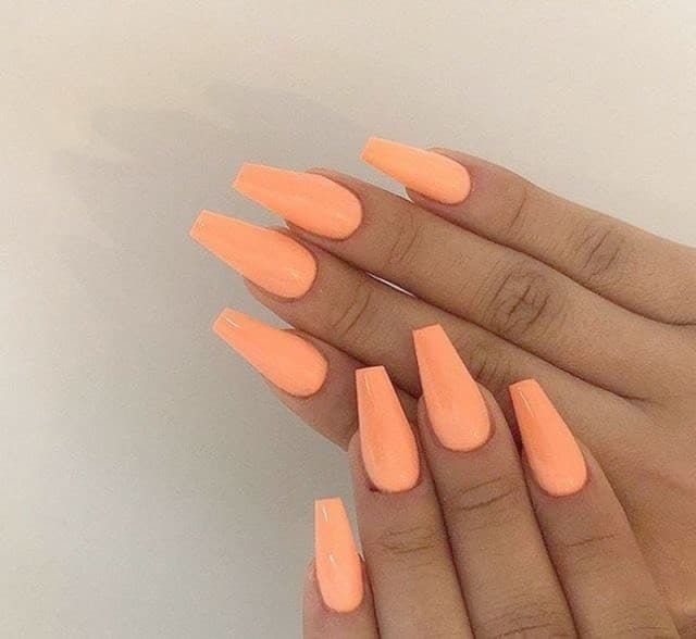 Moda Orange nails