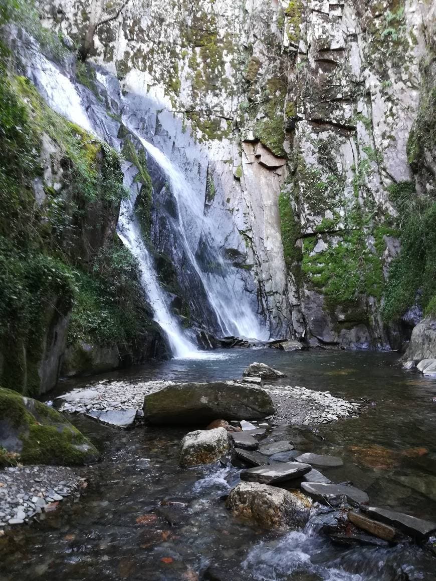 Moda Fraga da pena _aldeia xisto da benfeita _Serra do Açor 