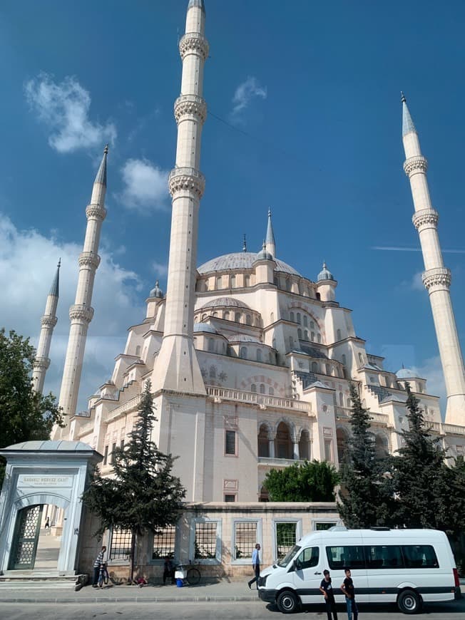 Place Yüreğir Otogarı