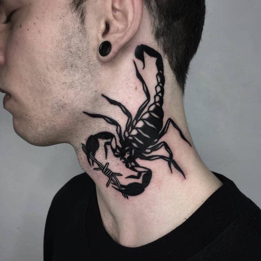 Fashion Tatuagem Escorpião