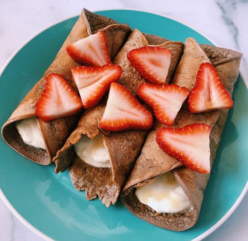 Fashion CREPES DE COCO E MORANGO