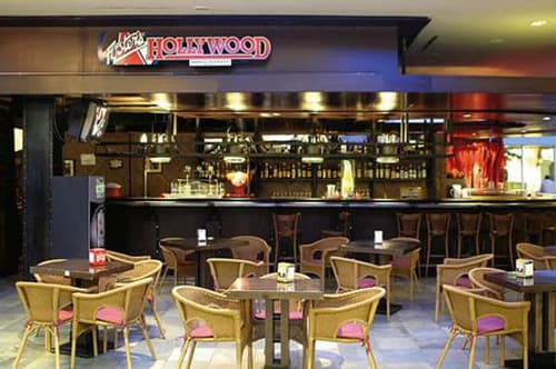 Restaurantes Foster's Hollywood